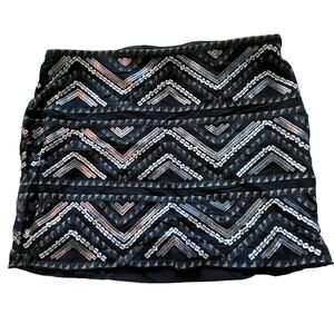 Express Black Silver Gray Sequin Mini Skirt Herringbone Design Size SP